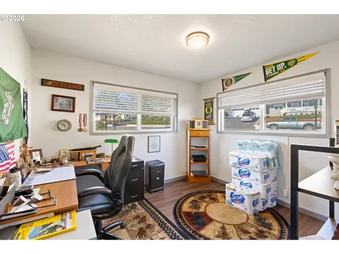 2025 NW Delridge Avenue Roseburg OR 97471