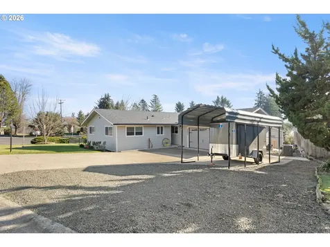 2025 NW Delridge Avenue Roseburg OR 97471