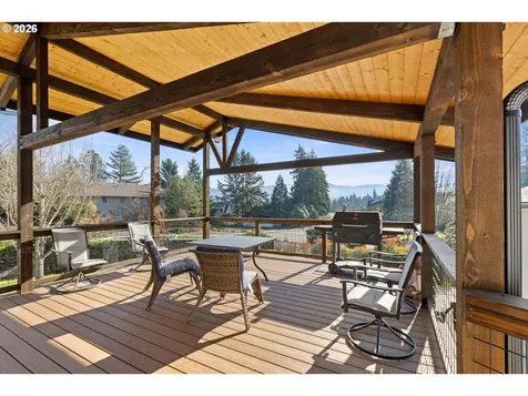 2025 NW Delridge Avenue Roseburg OR 97471