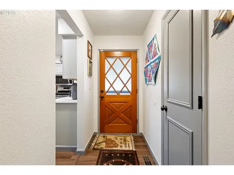 2025 NW Delridge Avenue Roseburg OR 97471