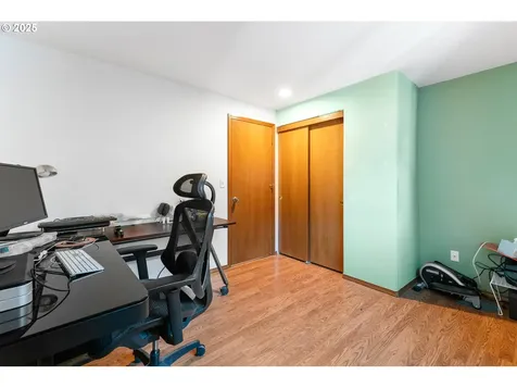 15713 NE 6th Circle Vancouver WA 98684