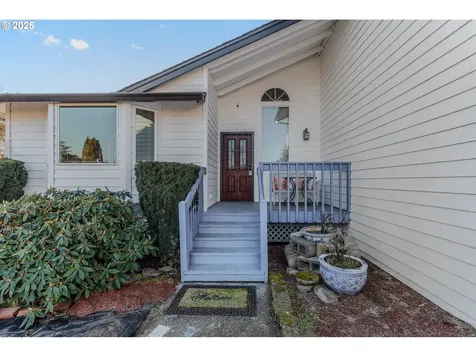 15713 NE 6th Circle Vancouver WA 98684