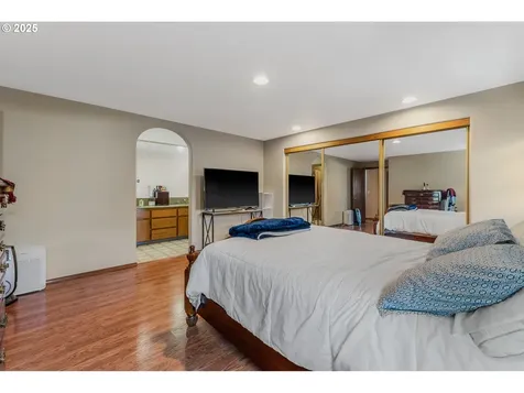 15713 NE 6th Circle Vancouver WA 98684