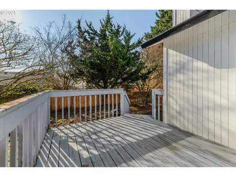 15713 NE 6th Circle Vancouver WA 98684