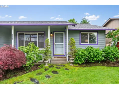 382 S 70th Place Springfield OR 97478