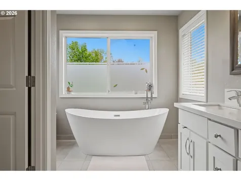 14058 Chatham Court Lake Oswego OR 97035
