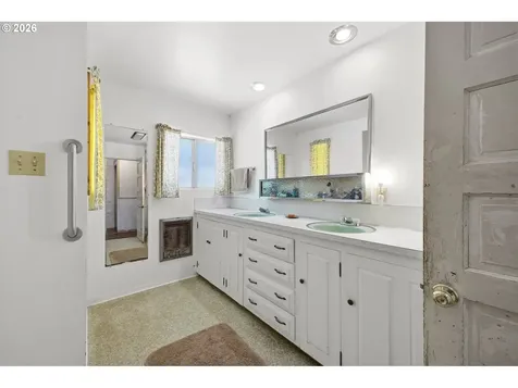 431 Skelton Road Stevenson WA 98648