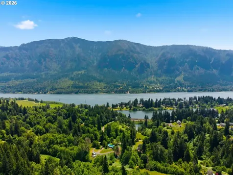 431 Skelton Road Stevenson WA 98648