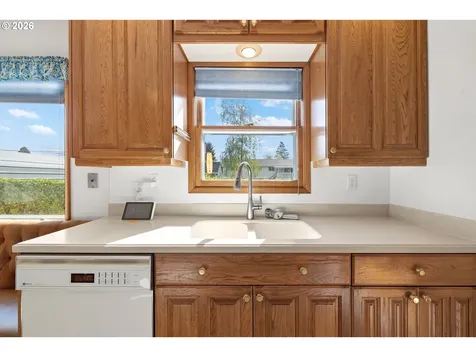 14220 NE San Rafael Street Portland OR 97230