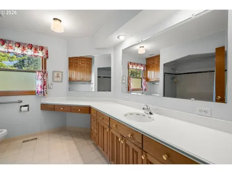 14220 NE San Rafael Street Portland OR 97230