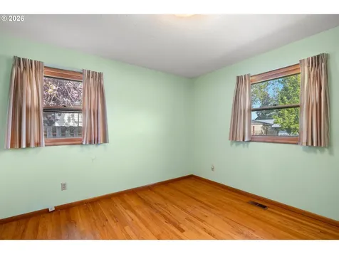 14220 NE San Rafael Street Portland OR 97230