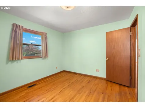 14220 NE San Rafael Street Portland OR 97230