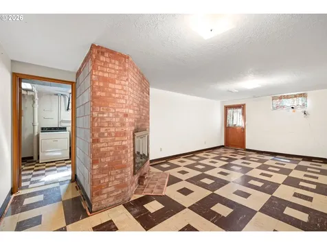14220 NE San Rafael Street Portland OR 97230