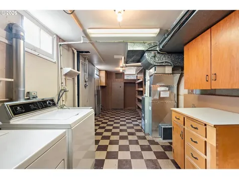 14220 NE San Rafael Street Portland OR 97230