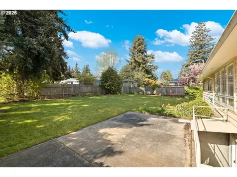 14220 NE San Rafael Street Portland OR 97230