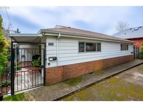 3272 SE Salmon Street Portland OR 97214