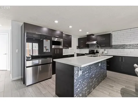 1616 NE 154th Street Vancouver WA 98686