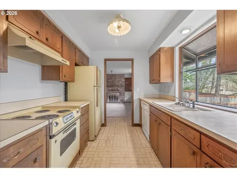 10036 SW 50th Avenue Portland OR 97219