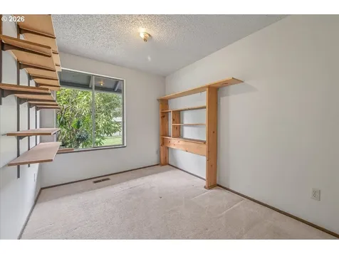10036 SW 50th Avenue Portland OR 97219