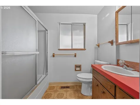 10036 SW 50th Avenue Portland OR 97219