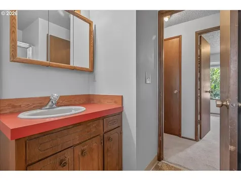 10036 SW 50th Avenue Portland OR 97219