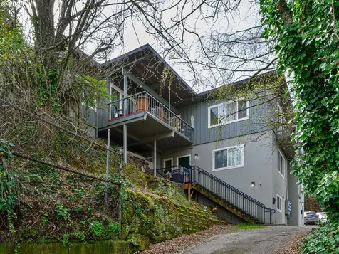 3204 SW 10th Avenue Portland OR 97239