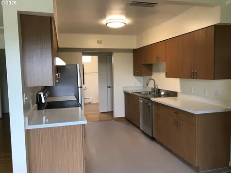 3204 SW 10th Avenue Portland OR 97239