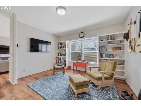 2105 9th Street Tillamook OR 97141