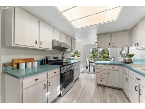 16148 Pearcy Street Lake Oswego OR 97034
