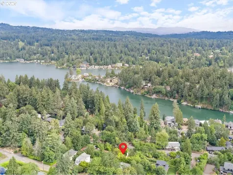 16148 Pearcy Street Lake Oswego OR 97034