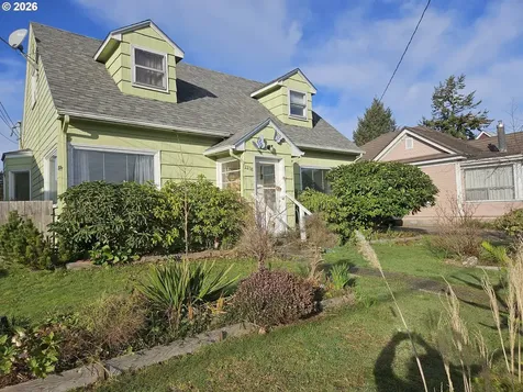 2238 Marion Street North Bend OR 97459