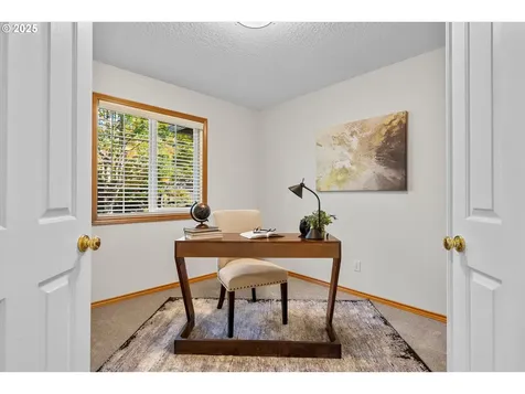 753 Nicole Drive West Linn OR 97068