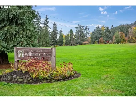 753 Nicole Drive West Linn OR 97068
