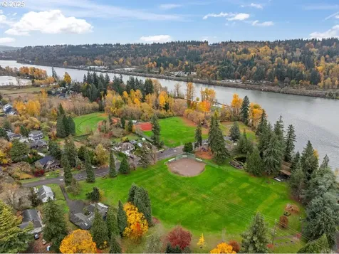 753 Nicole Drive West Linn OR 97068