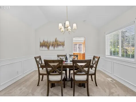 753 Nicole Drive West Linn OR 97068