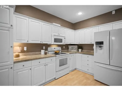 5624 J Street Washougal WA 98671