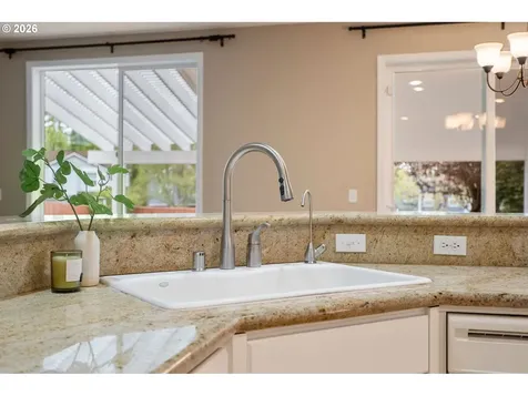 5624 J Street Washougal WA 98671