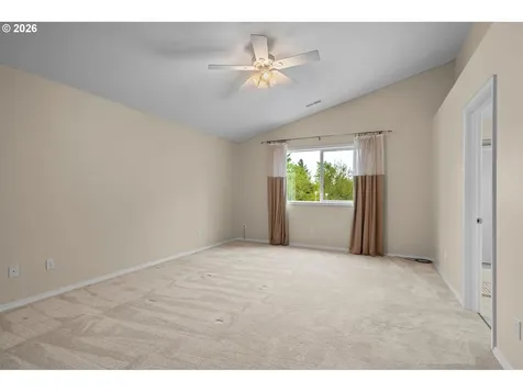 5624 J Street Washougal WA 98671