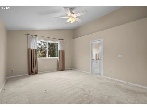 5624 J Street Washougal WA 98671