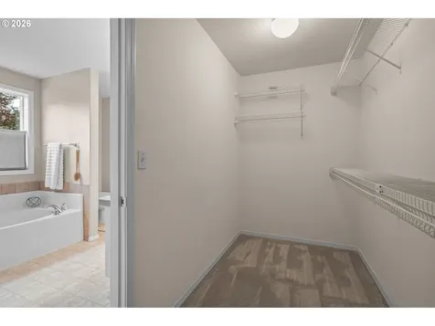 5624 J Street Washougal WA 98671