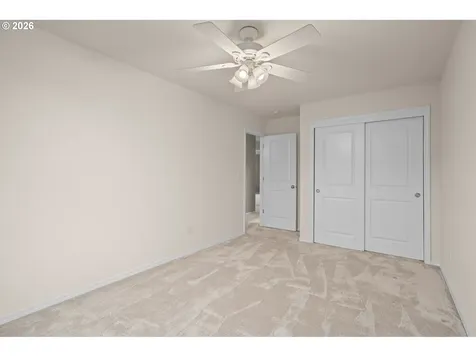 5624 J Street Washougal WA 98671