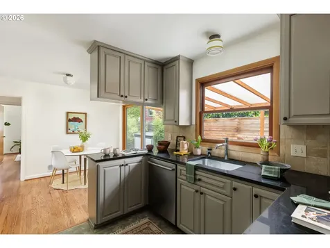 626 SE 42nd Avenue Portland OR 97215