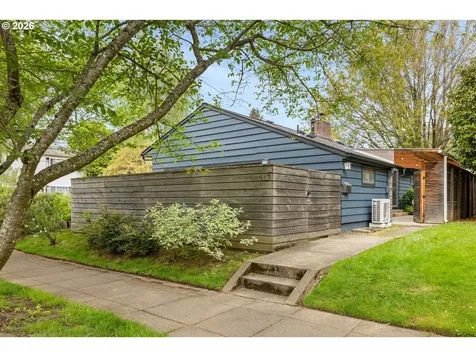 626 SE 42nd Avenue Portland OR 97215