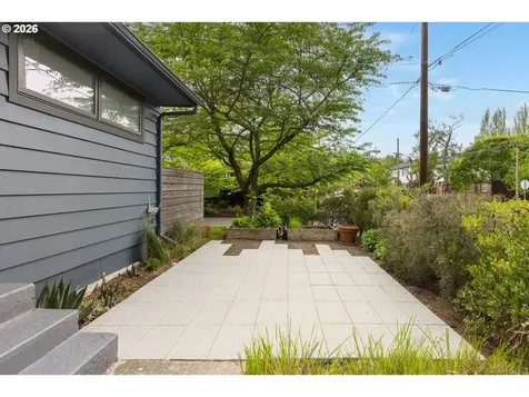 626 SE 42nd Avenue Portland OR 97215