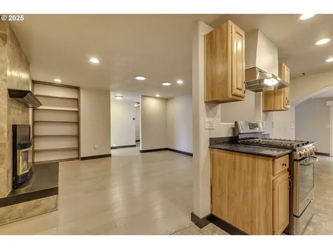 21680 SW Creek Court Tualatin OR 97062