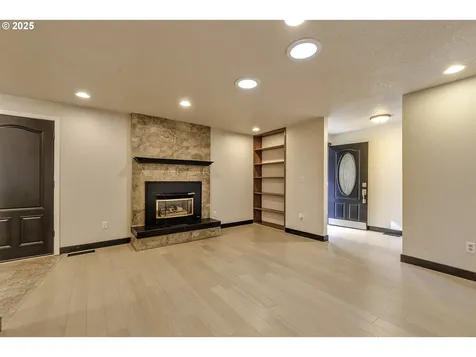 21680 SW Creek Court Tualatin OR 97062
