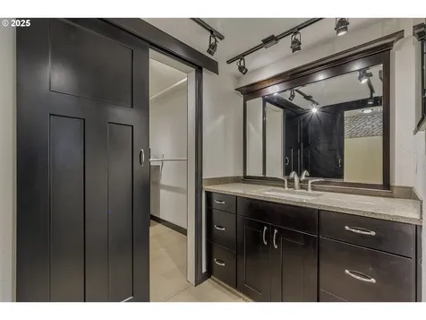 21680 SW Creek Court Tualatin OR 97062