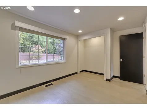 21680 SW Creek Court Tualatin OR 97062