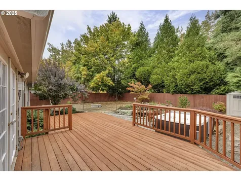 21680 SW Creek Court Tualatin OR 97062