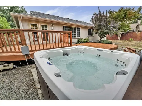 21680 SW Creek Court Tualatin OR 97062